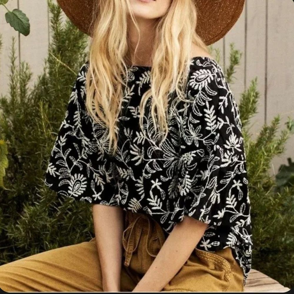 NWT Anthropologie Rory Embroidered Top Medium #135